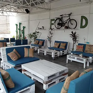 Birdnest Guesthouse, Gaia Rooftop Cafe 马来西亚